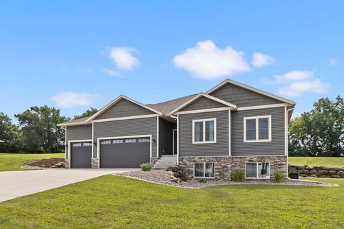 420 Ridgeway Dr, RIO, WI, 53960-8042 | Card Image