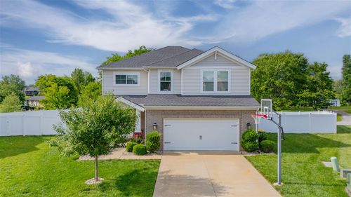 415 Vining Ct, Bowling Green, KY, 42104-7759 | Card Image