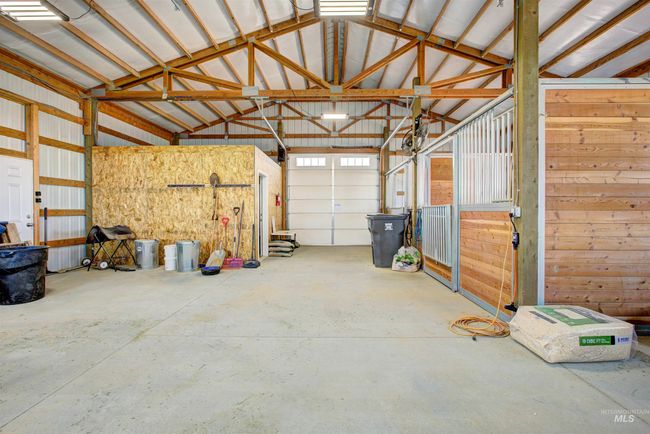 View of garage | Image 42