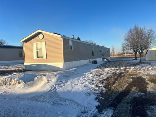 2004 Round Table Road, North Mankato, MN, 56003 | Card Image
