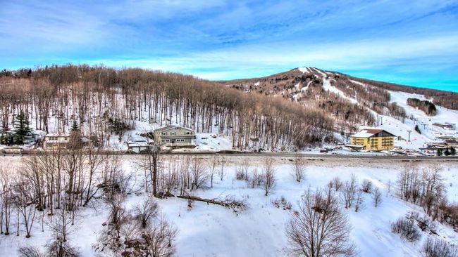 4324 Vt Route 11, House other with 4 bedrooms, 3 bathrooms and null parking in Peru VT | Image 4