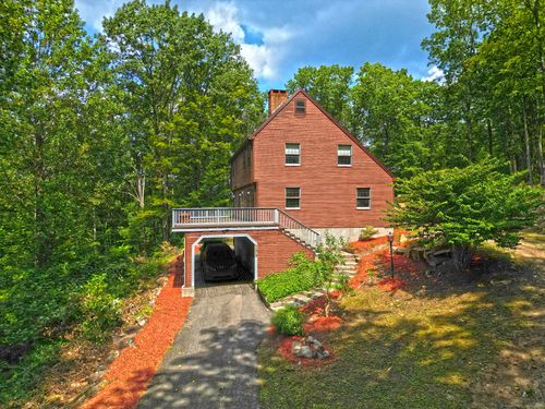 135 Gaylord Mountain Rd, Bethany, CT, 06524-3129 | Card Image