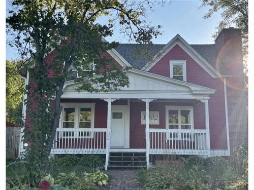 1302 2nd St, Hudson, WI, 54016-1215 | Card Image