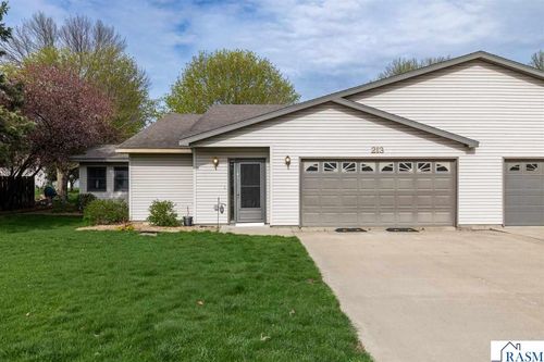 213 Foxborough Ln, Le Sueur, MN, 56058-1600 | Card Image