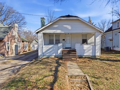 1003 W Davis St, FAYETTE, MO, 65248-1063 | Card Image