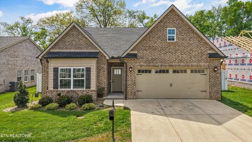 183 Van Gilder Way, Seymour, TN, 37865-5266 | Card Image
