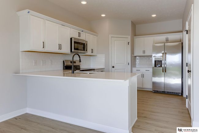 4622 Schilling Ct, Townhouse with 3 bedrooms, 3 bathrooms and 2 parking in Bellevue NE | Image 8
