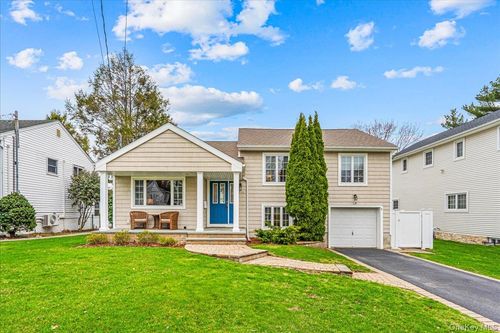 24 Walden Ave, Jericho, NY, 11753-2637 | Card Image