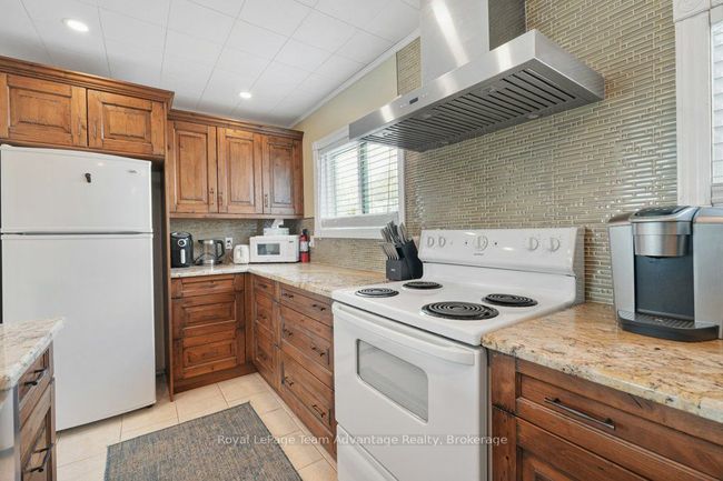 3 Gibson St, House other with 3 bedrooms, 1 bathrooms and 2 parking in Parry Sound ON | Image 14