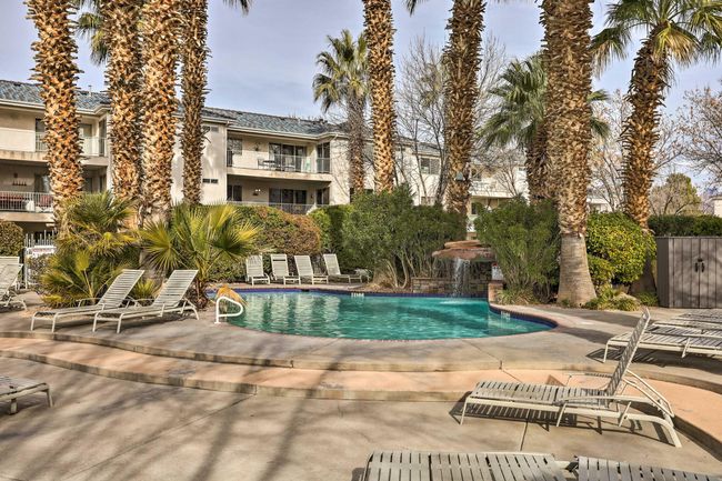 Las Palmas Resort Pool | Image 40