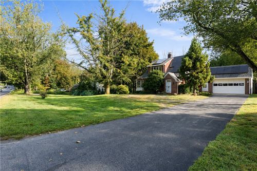 241 Douglas Pike, Smithfield, RI, 02917 | Card Image