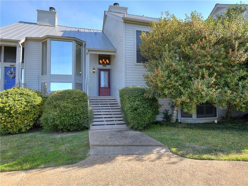 118c-120 World Of Tennis Sq, Lakeway, TX, 78738-1104 | Card Image