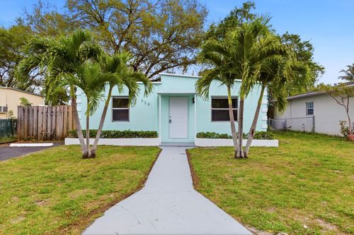 726 Nw 15th Ter, Fort Lauderdale, FL, 33311-7806 | Card Image