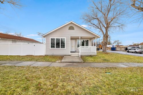 429 11th Ave N, Buhl, ID, 83316-1501 | Card Image