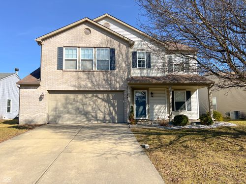 14243 Holly Berry Cir, Fishers, IN, 46038-7438 | Card Image