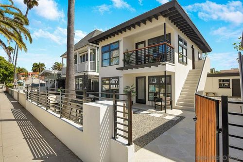 809 Dover Ct, San Diego, CA, 92109-8014 | Card Image