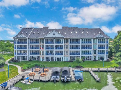 101-4401 Hunts Landing Rd, Hebron, OH, 43025-9493 | Card Image