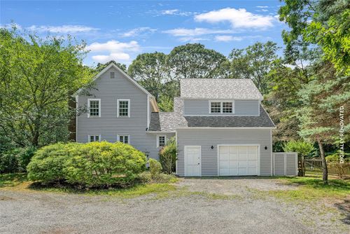 2 Old Hollow Ln, East Hampton, NY, 11937-3725 | Card Image