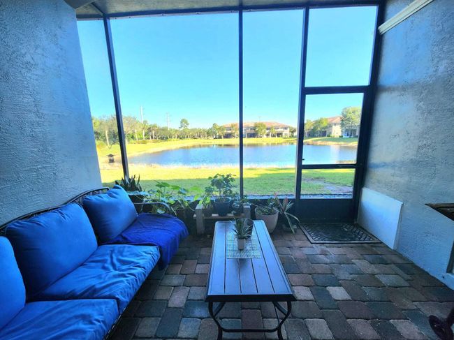 2247 Sw Cape Cod Dr, Condo with 3 bedrooms, 3 bathrooms and null parking in Port St. Lucie FL | Image 23