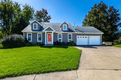 112 W Davenport Ct, Eldridge, IA, 52748-1009 | Card Image