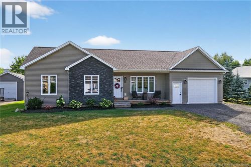 46 Chad Cres, Salisbury, NB, E4J3N3 | Card Image