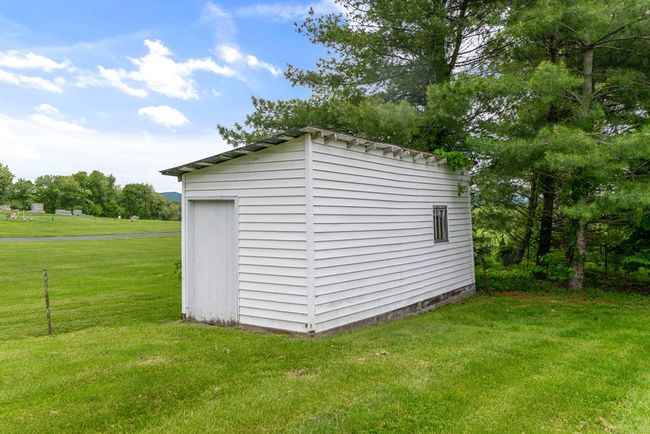 208 Mountain View Avenue, House other with 3 bedrooms, 2 bathrooms and 2 parking in Rural Retreat VA | Image 12
