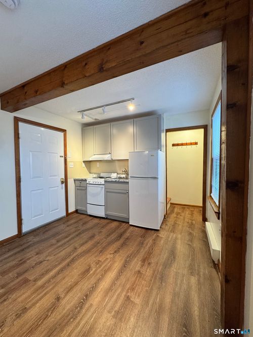 5-49 Ledyard Ave, Groton, CT, 06340-4066 | Card Image