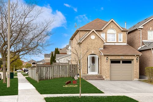 141 Laird Dr, Markham, ON, L3S3N7 | Card Image