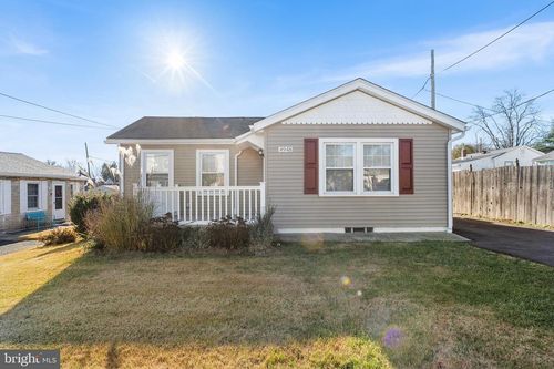 4948 Greenwood St, BROOKHAVEN, PA, 19015-1129 | Card Image