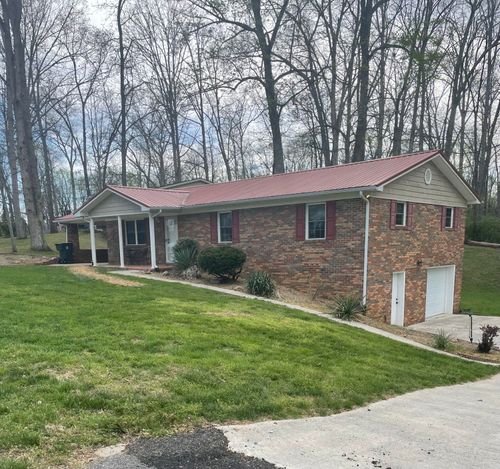 693 Whippoorwill Dr, Talbott, TN, 37877-8352 | Card Image
