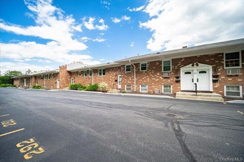 apt-c-37 Alpine Dr, Wappingers Falls, NY, 12590-5238 | Card Image