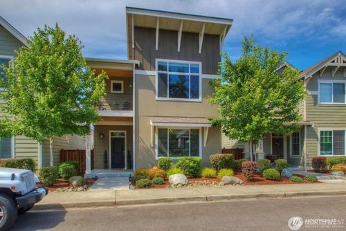17248 117th Ave E, Puyallup, WA, 98374-9393 | Card Image