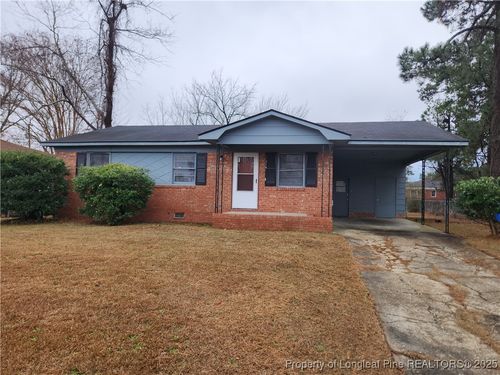 318 Longhorn Dr, Fayetteville, NC, 28303-3140 | Card Image