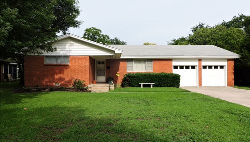 1206 Park Center St, Benbrook, TX, 76126-3508 | Card Image