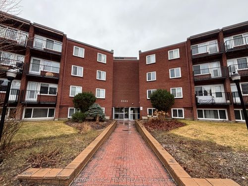 102c-2044 Arrowsmith Dr, Ottawa, ON, K1J7V8 | Card Image