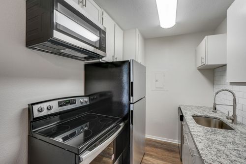 101-1105 Uta Blvd, Arlington, TX, 76013-6900 | Card Image