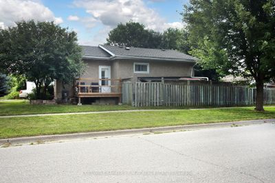 335 Annapolis Ave, House other with 2 bedrooms, 2 bathrooms and 4 parking in Oshawa ON | Image 1