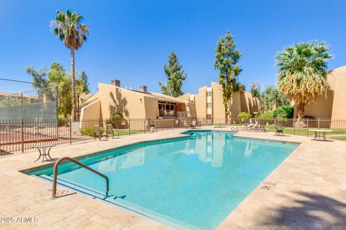 b208-8055 E Thomas Rd, Scottsdale, AZ, 85251-6633 | Card Image