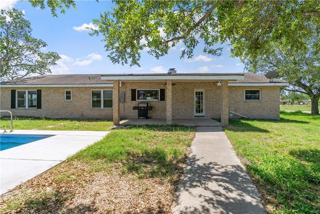 15330 Fm 3089, House other with 4 bedrooms, 3 bathrooms and null parking in Sinton TX | Image 4