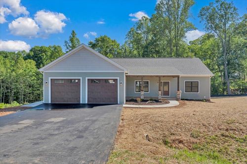 310 Windsor Castle Dr, Moneta, VA, 24121 | Card Image