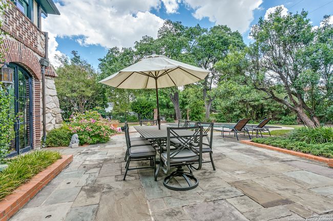 140 Luther Dr, House other with 4 bedrooms, 5 bathrooms and null parking in Olmos Park TX | Image 35