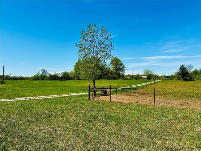 8889 Ne Highway 52, House other with 3 bedrooms, 1 bathrooms and null parking in Windsor MO | Image 46