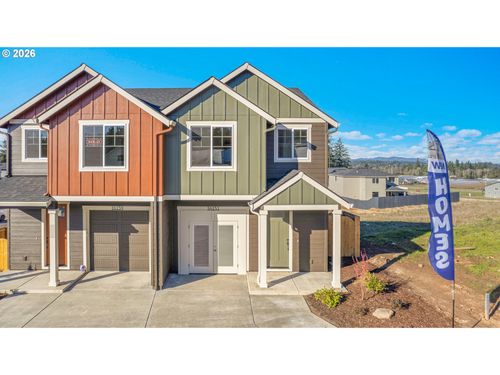 16151 Serres Farms Way, Oregon City, OR, 97045-8337 | Card Image