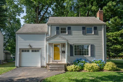 130 Hampton Ave, West Hartford, CT, 06110-1011 | Card Image