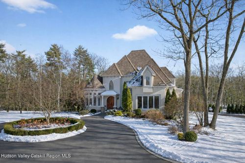 11 Snyder Ln, Saugerties, NY, 12477-3328 | Card Image