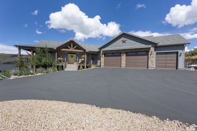 Craftsman house with a garage | Image 3