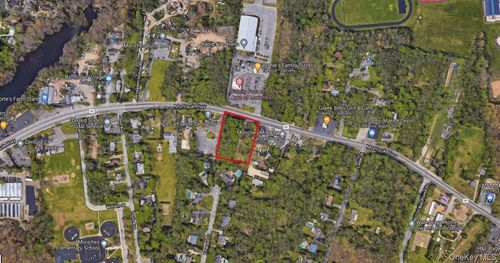 230-210-230 Montauk Hwy, Moriches, NY, 11955-1415 | Card Image