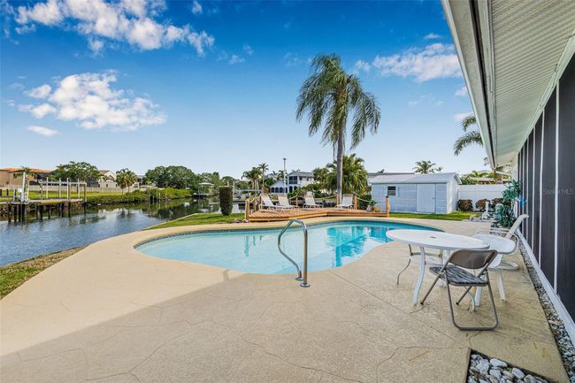 8727 Bay Crest Ln, House other with 3 bedrooms, 2 bathrooms and null parking in TAMPA FL | Image 30