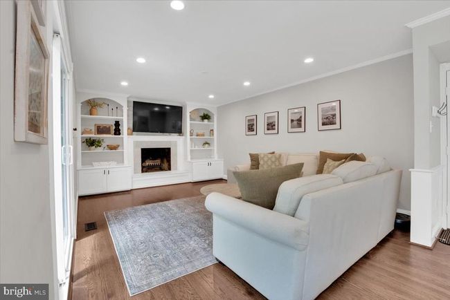 12649 Thunder Chase Dr, House other with 4 bedrooms, 4 bathrooms and null parking in RESTON VA | Image 13
