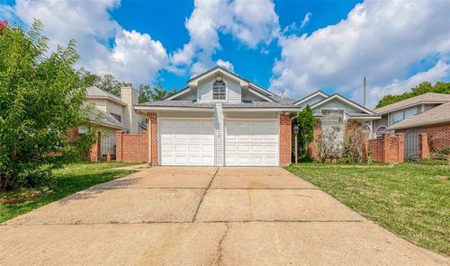 9310 Corner Oaks Ln, Houston, TX, 77036-8602 | Card Image